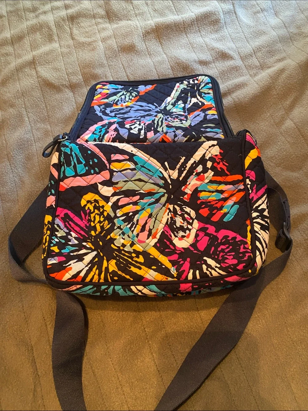 Vera Bradley navy blue quilted insulated lunch bag Multicolor Butterfly Print